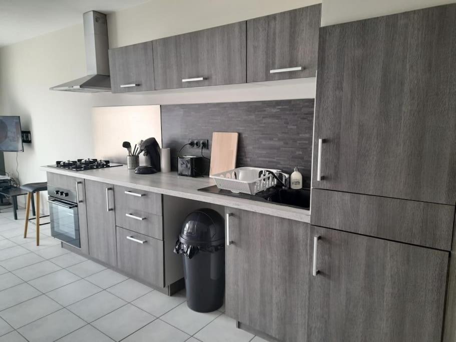 Maison De 100M2 Avec Terrasse Wardrecques Экстерьер фото